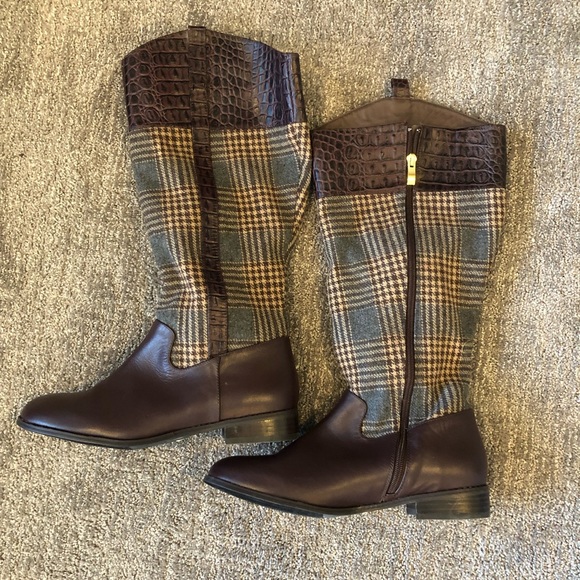 Shoes - Deesigns by Dee Ocleppo boots